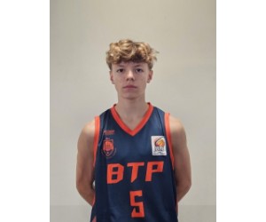 Sebastian Seifert basketball player