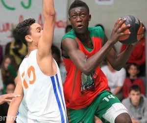 Sekou Doumbouya basketball player photo 1