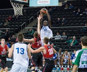 Sekou Doumbouya basketball player photo 2
