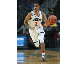 Shawndre' Jones basketball player photo 1