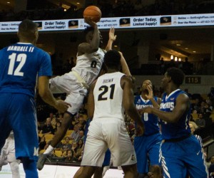 Tank Efianayi basketball player photo 2