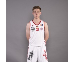 Thomas Muller-Laschet basketball player - PG