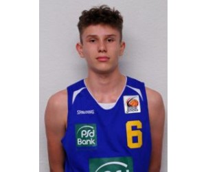 Thorben Uster basketball player photo 1