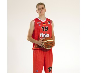 Till Pape basketball player - F