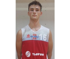 Tjas Cernec basketball player