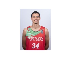 Tomas Dias basketball player - PF
