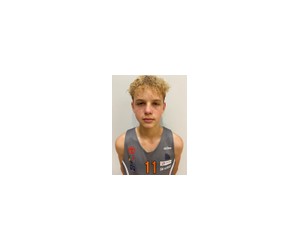 Toms Kalnriekstins basketball player