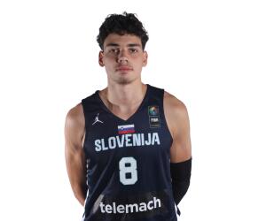 Tristan Vukotic basketball player photo 3