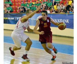 Viktor Efremovski basketball player - SF