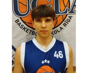 Vincents Buss basketball player - G