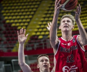 Vrenz Bleijenbergh basketball player - PF/SF
