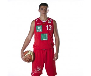 Yannik Kneesch basketball player - PF