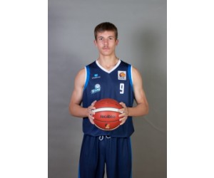Yaro Stahn basketball player photo 2