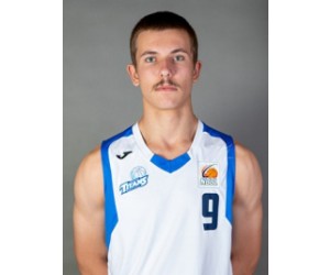 Yaro Stahn basketball player - SF