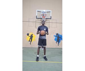 Michael Komla Atikpli jugador de baloncesto - C