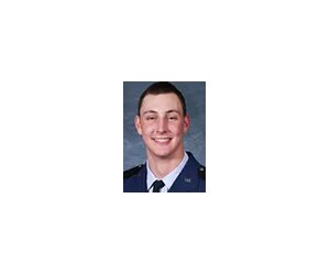 Riley Dering basketball player - F