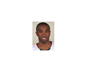 Speedy Claxton basketball player photo